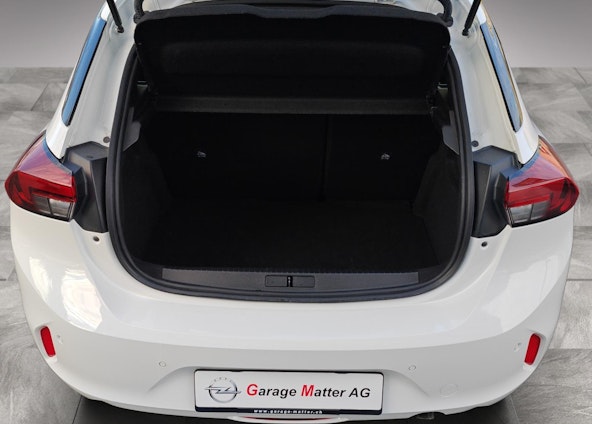 Vehicle image 16 Vehicle image 16