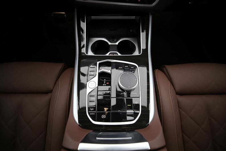 Vehicle image BMW X5