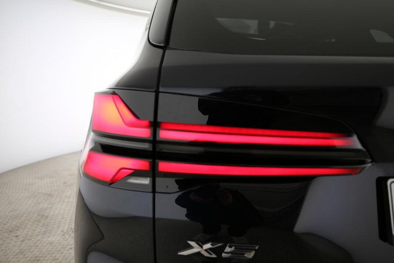 Vehicle image BMW X5