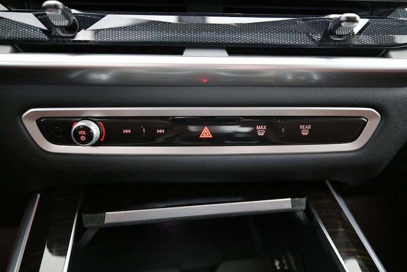 Vehicle image BMW X5