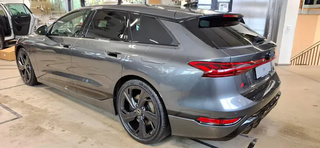 Audi S6 Avant e-tron quattro