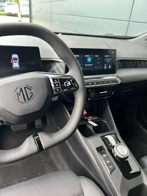 MG 3 1.5 Hybrid Luxury Aut.
