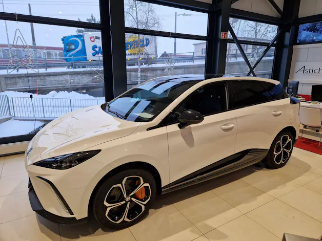 MG 4 EV 64kWh Xpower AWD