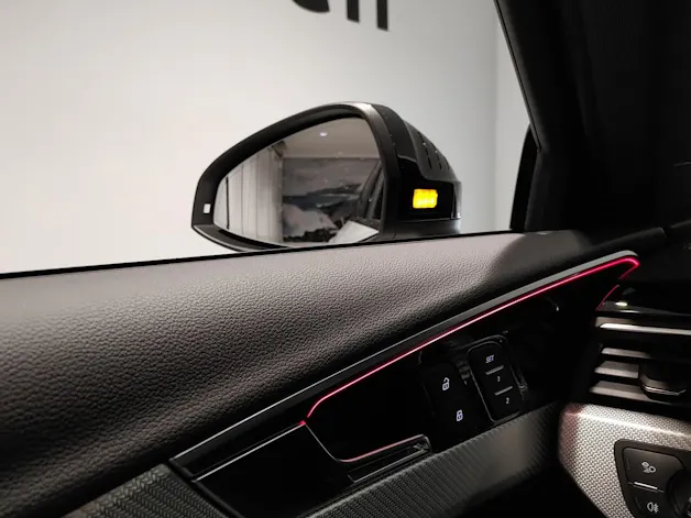 Audi RS4 Avant quattro tiptronic