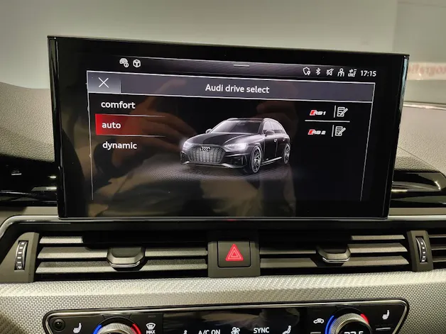Audi RS4 Avant quattro tiptronic