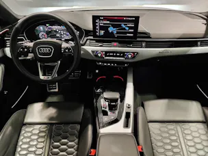 Audi RS4 Avant quattro tiptronic
