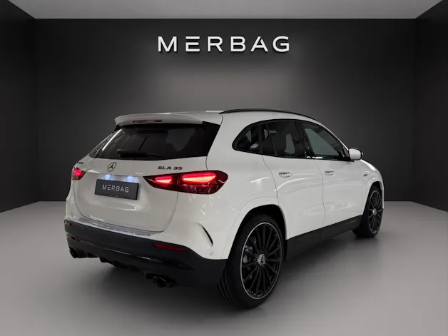 Mercedes-Benz GLA AMG 35 4Matic 8G-DCT