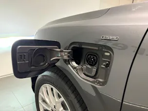 Audi Q3 SUV e-hybrid 200 kW S tronig
