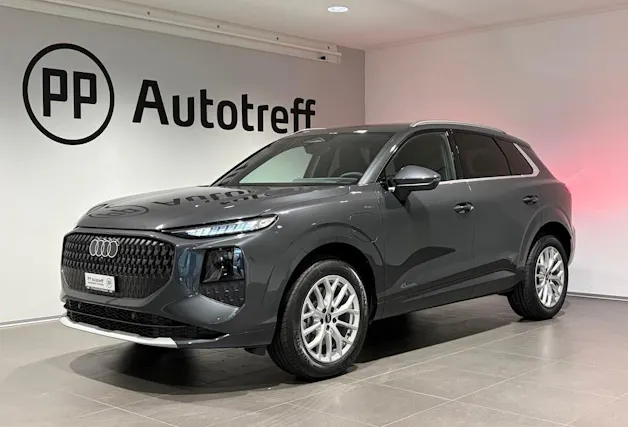 Audi Q3 SUV e-hybrid 200 kW S tronig