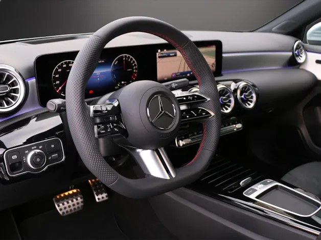 Mercedes-Benz A 250 e EQ Star 8G-DCT
