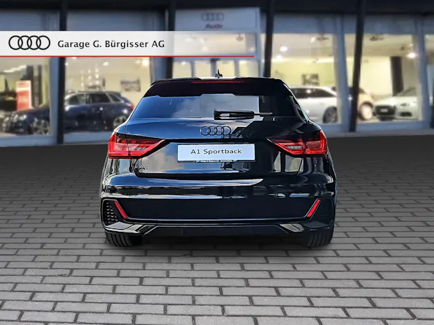 Audi A1 Sportback 30 TFSI S Line Attraction S-tronic Mythosschwarz Metallic
