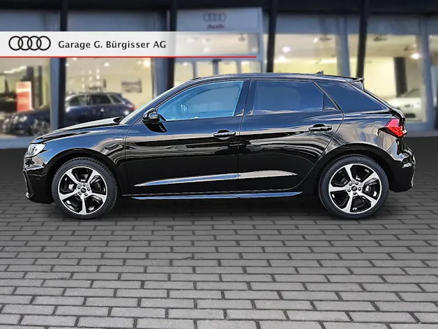 Audi A1 Sportback 30 TFSI S Line Attraction S-tronic Mythosschwarz Metallic