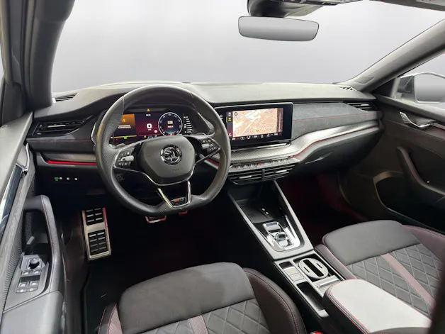 Škoda Octavia Combi 2.0 TSI DSG RS