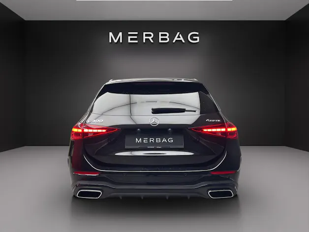 Mercedes-Benz C 300 T 4 Matic