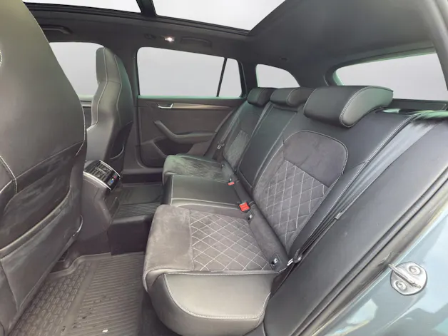 Škoda Superb Combi 2.0 TSI SportLine 4x4 DSG