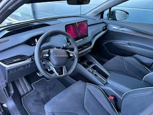 Škoda Elroq 85x Sportline 4x4