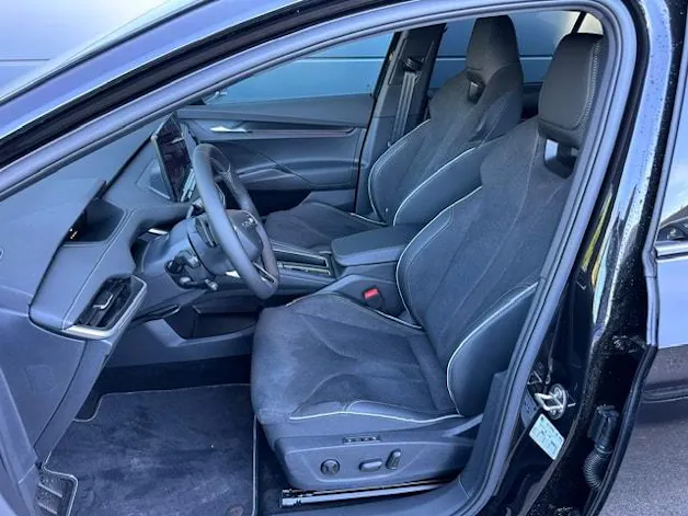 Škoda Elroq 85x Sportline 4x4