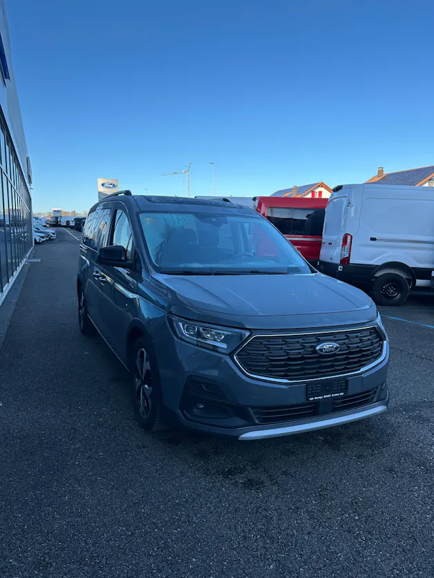 Ford TOURNEO CONNECT Grand 2.0 EcoB Active/122CV/Aut.