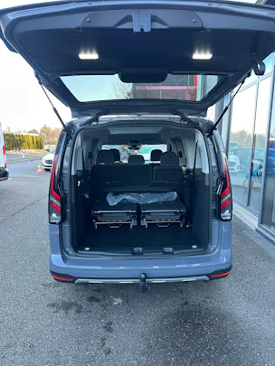 Ford TOURNEO CONNECT Grand 2.0 EcoB Active/122CV/Aut.