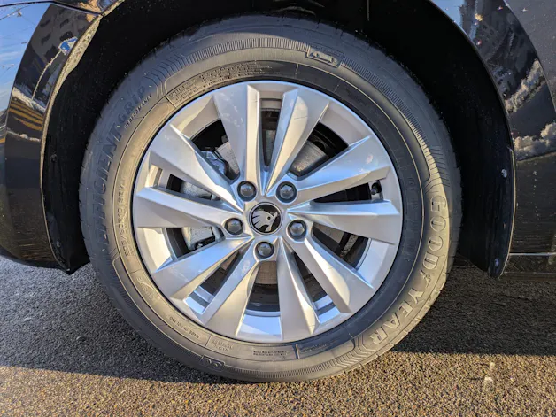 Škoda Octavia Combi 1.5 TSI mHEV DSG Selection