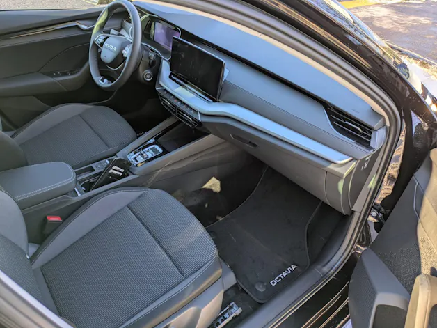 Škoda Octavia Combi 1.5 TSI mHEV DSG Selection