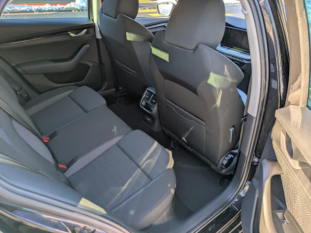 Škoda Octavia Combi 1.5 TSI mHEV DSG Selection