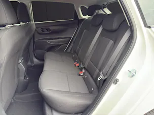 Hyundai i20 1.0 T-GDi Amplia DCT