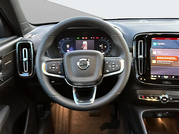 VOLVO XC40 B4 Benzin Mild Hybrid Ultra Dark DCT