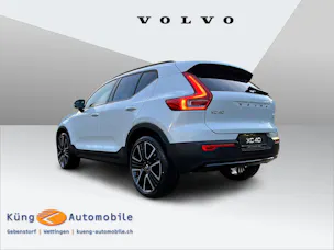 VOLVO XC40 B4 Benzin Mild Hybrid Ultra Dark DCT