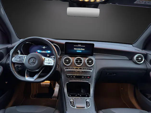 Mercedes-Benz GLC 200 AMG Line Plus 4M