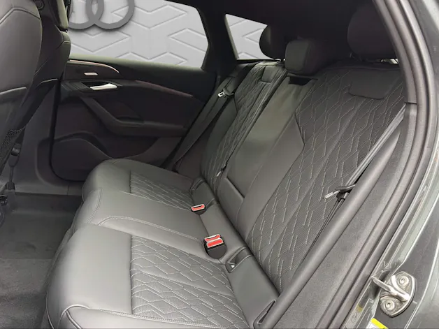 Audi A6 Avant e-tron quattro