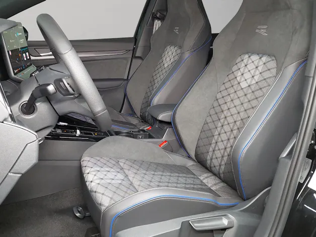 VW Golf 1.5 e TSI mHEV R-Line DSG