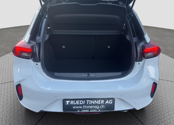 Vehicle image 9 Vehicle image 9