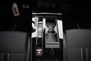 Vehicle image OPEL Astra Sports Tourer 1.6 T PHEV 180 GS