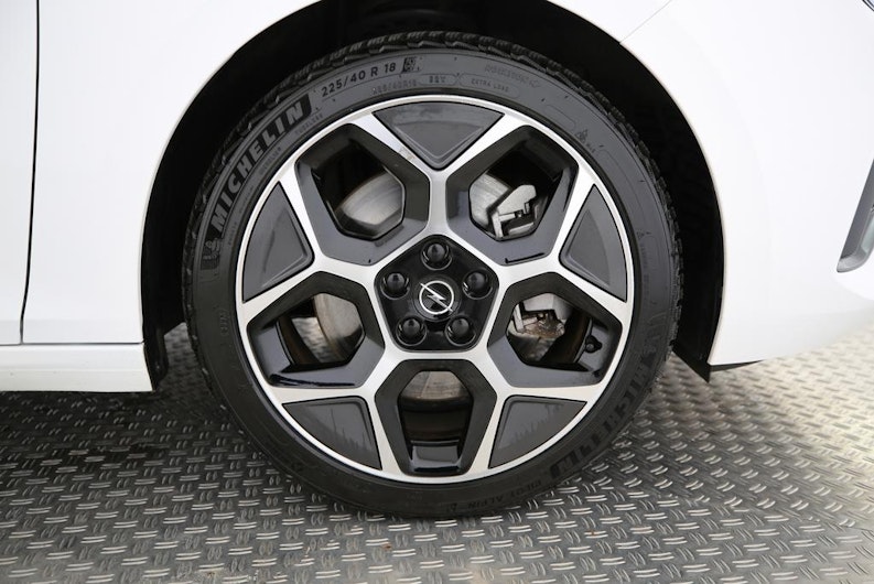 Vehicle image OPEL ASTRA