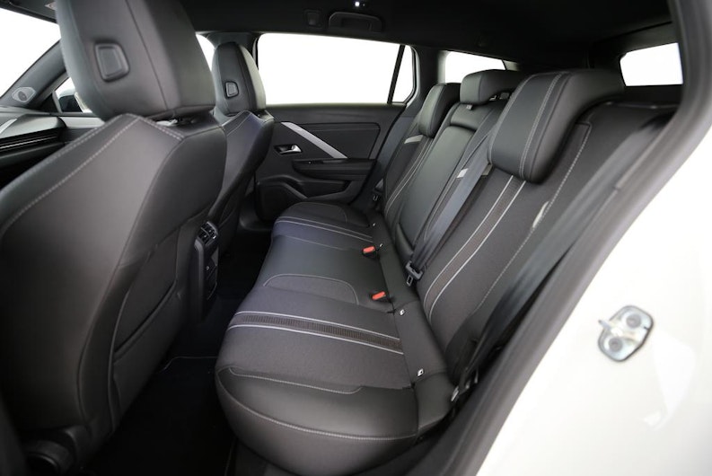 Vehicle image OPEL ASTRA