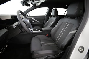 Vehicle image OPEL Astra Sports Tourer 1.6 T PHEV 180 GS