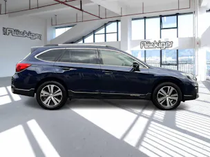 Subaru Outback 2.5i Luxury