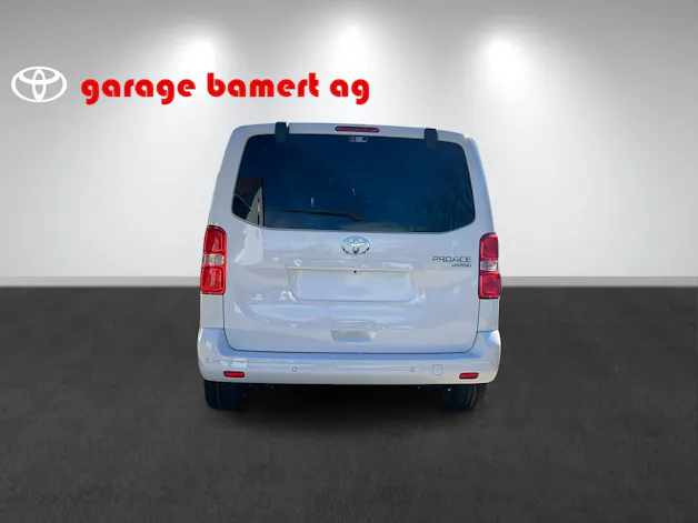 Toyota PROACE Verso L1 2.2 D Trend