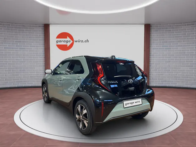 Toyota Aygo X 1.5 VVT-i HSD Trend