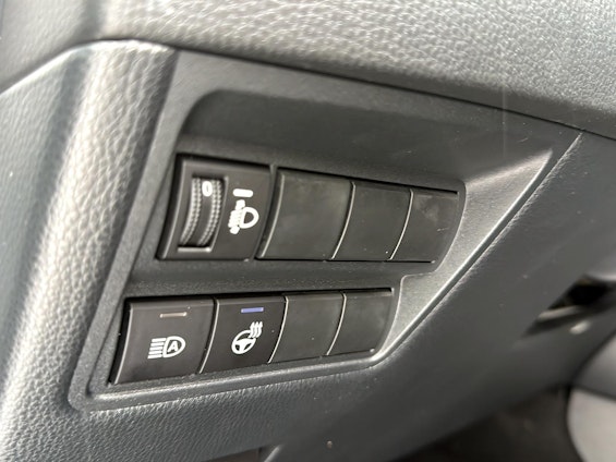 Vehicle image 8 Vehicle image 8