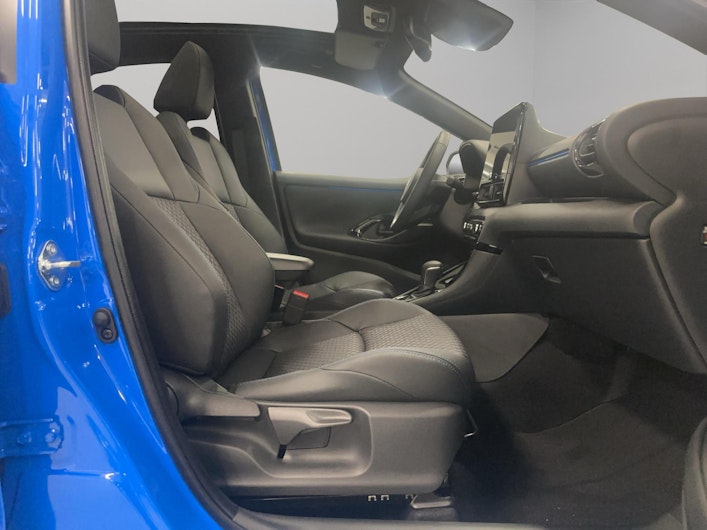 Vehicle image TOYOTA YARIS