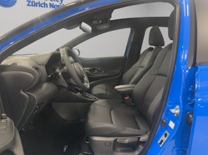 Vehicle image TOYOTA Yaris 1.5 VVT-i HSD Premiere Edition