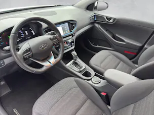 Hyundai Ioniq 1.6 GDi Launch DCT