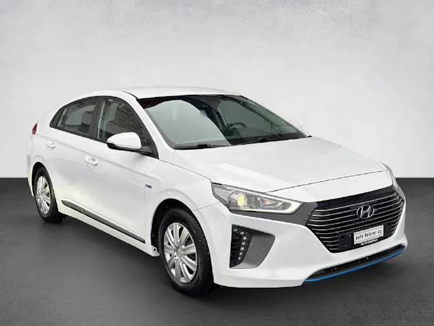 Hyundai Ioniq 1.6 GDi Launch DCT