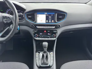 Hyundai Ioniq 1.6 GDi Launch DCT