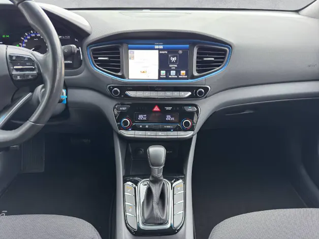 Hyundai Ioniq 1.6 GDi Launch DCT
