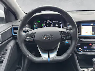 Hyundai Ioniq 1.6 GDi Launch DCT