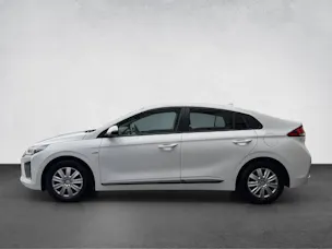 Hyundai Ioniq 1.6 GDi Launch DCT