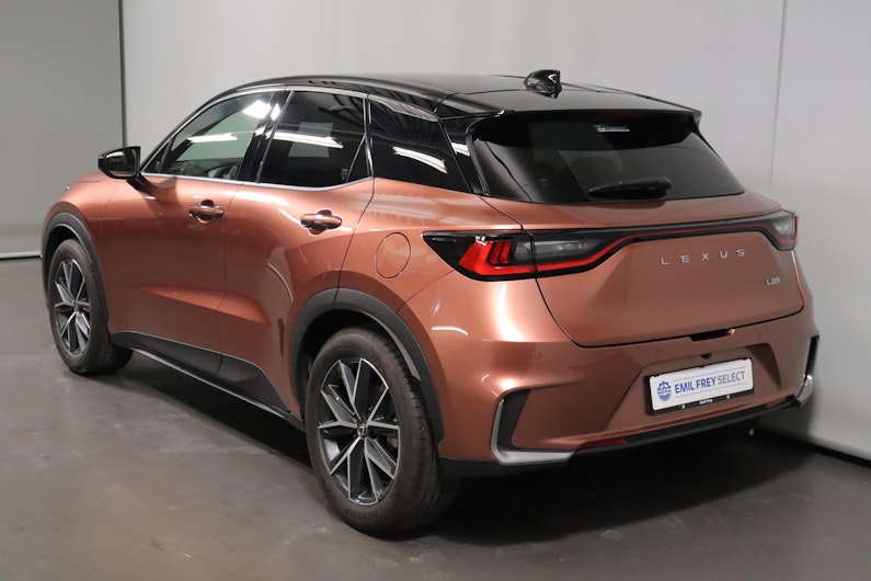 Vehicle image LEXUS LBX